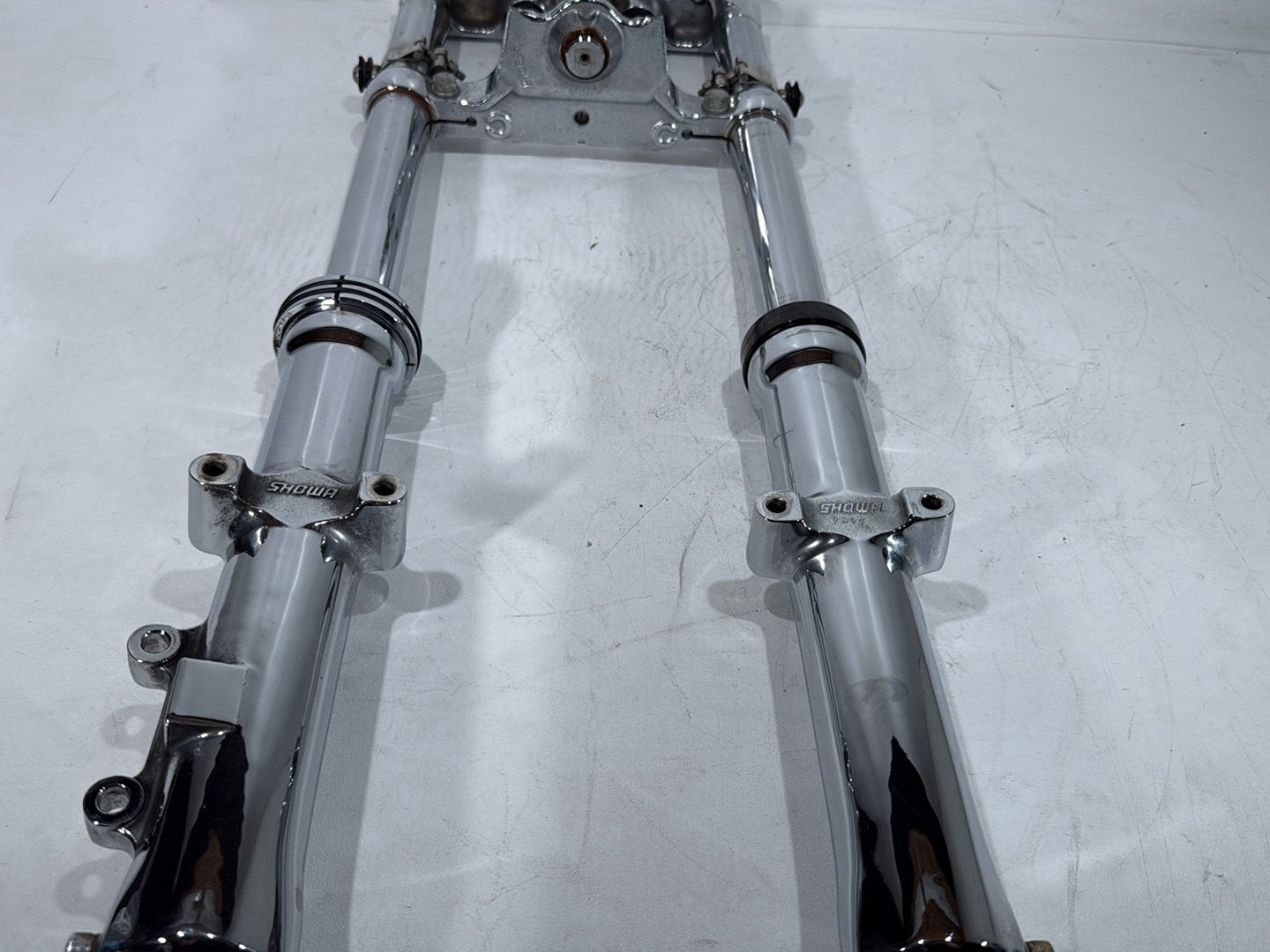 2000 Harley Dyna FXDWG Wide Glide OEM Front Triple Tree Set & LH RH Fork Legs Sliders