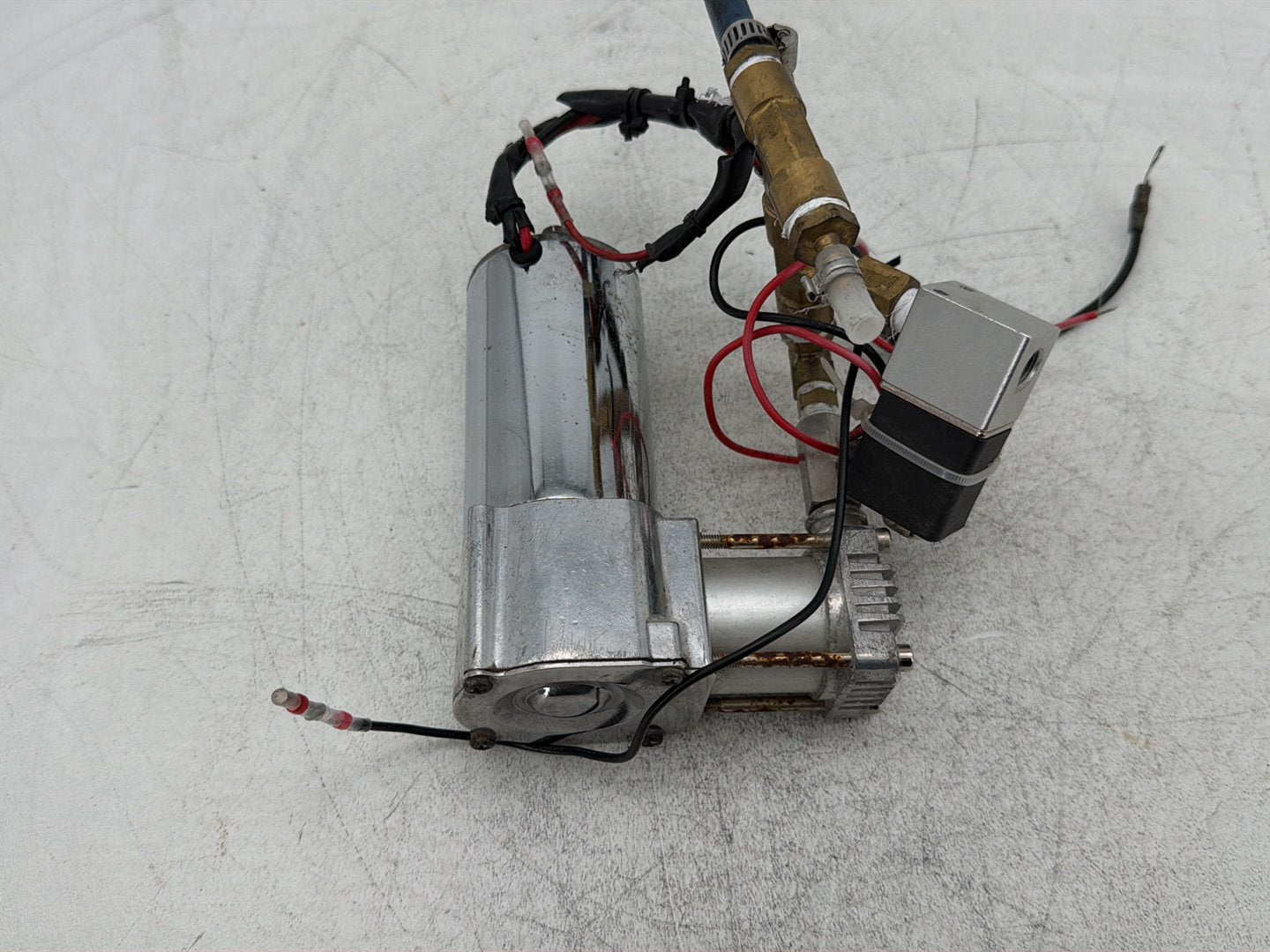 2009 Harley Street Glide Touring FLHX Air Compressor Valve Kit