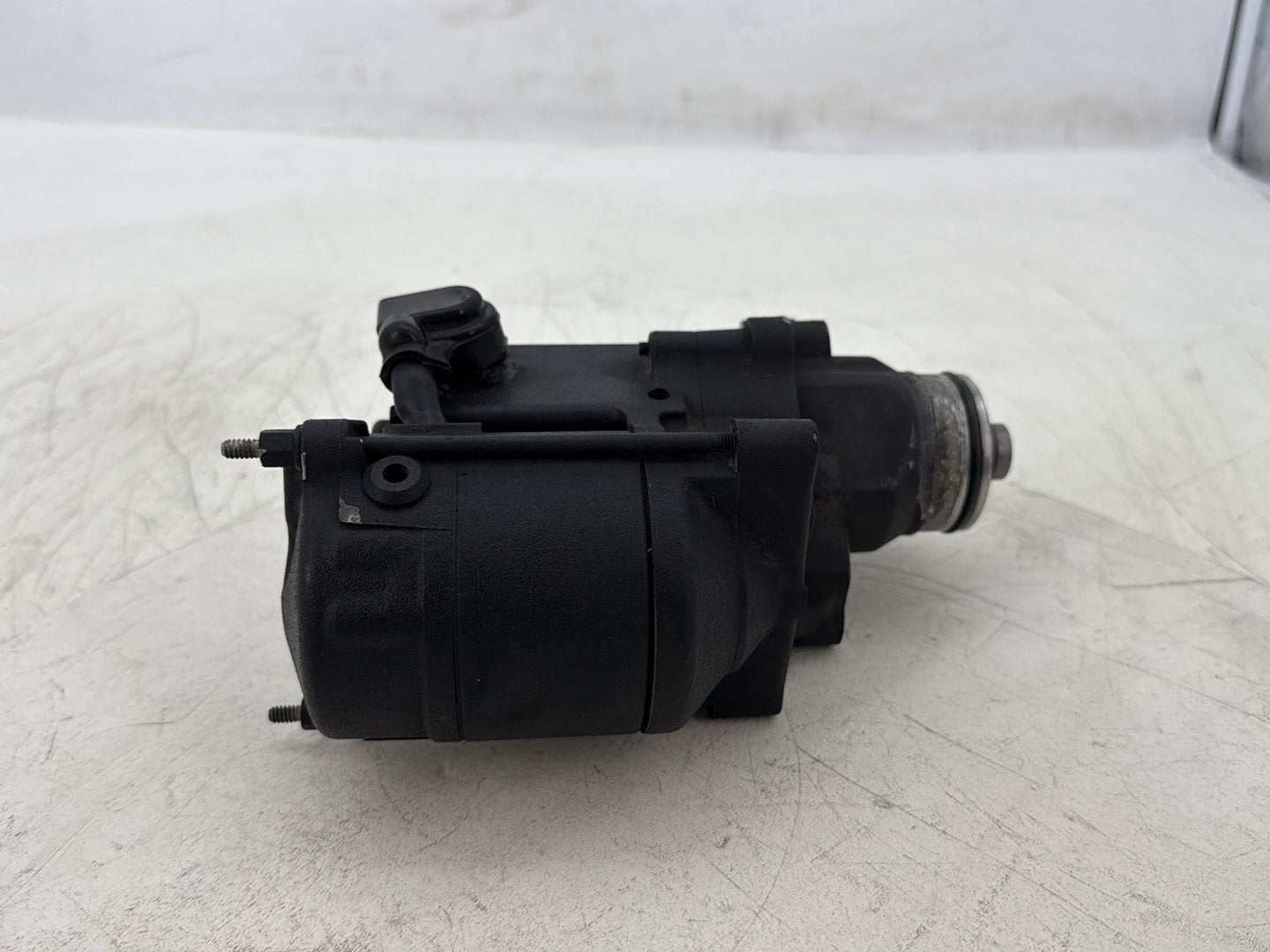 2015 Harley Dyna Low Rider FXDL OEM Engine Starter Motor