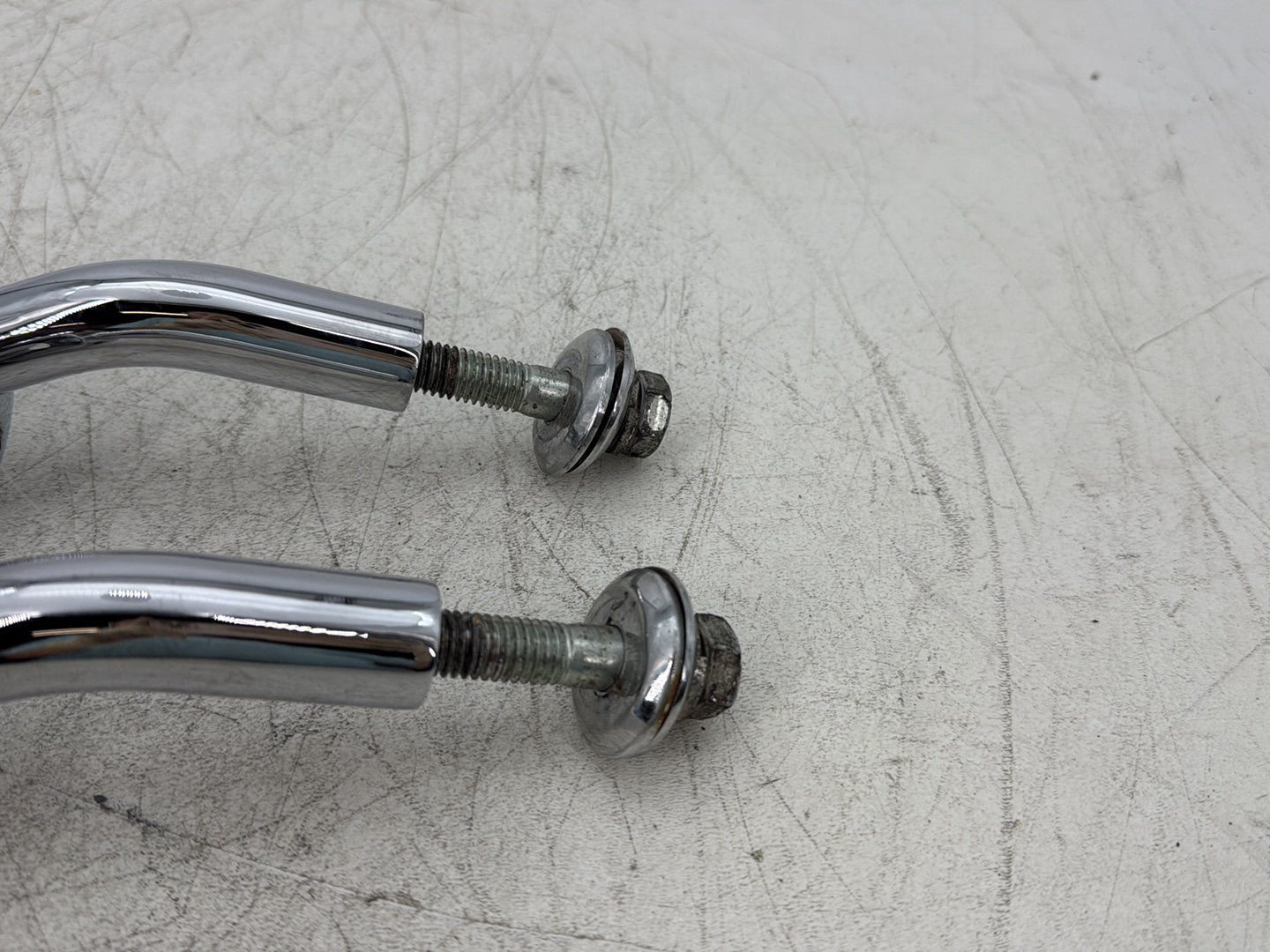 2000 Harley Softail FLSTC Heritage Classic OEM Front Handlebar Riser Top Clamp Chrome