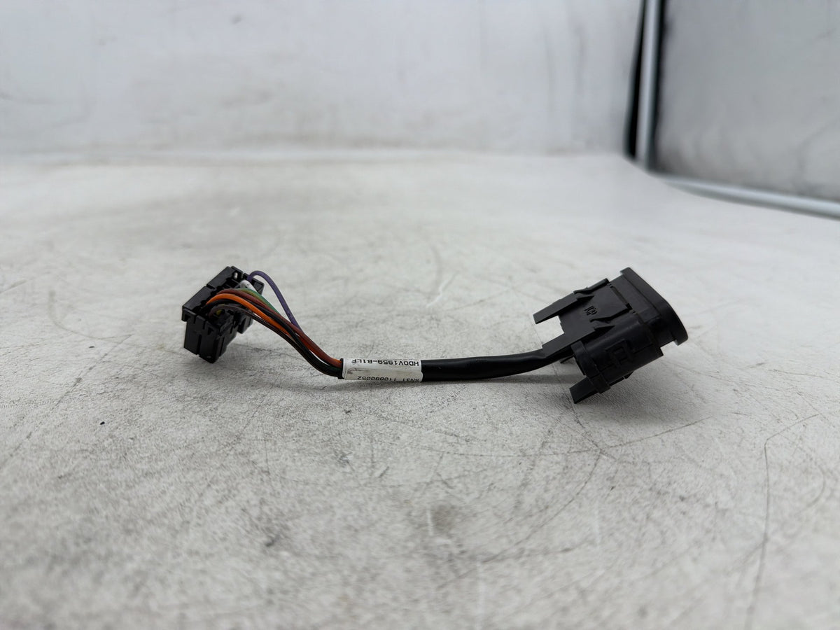 2011 Harley Electra Glide Touring Ultra OEM Dash Indicator Lamp Wire Plug 68789-96A