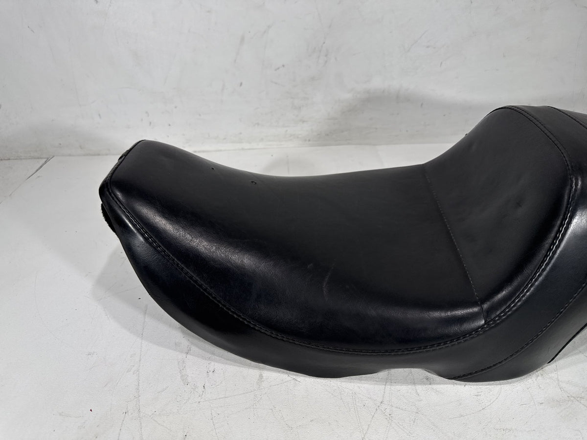 2002 Harley Electra Glide Touring FLHT Passenger Driver Seat Saddle Le Pera