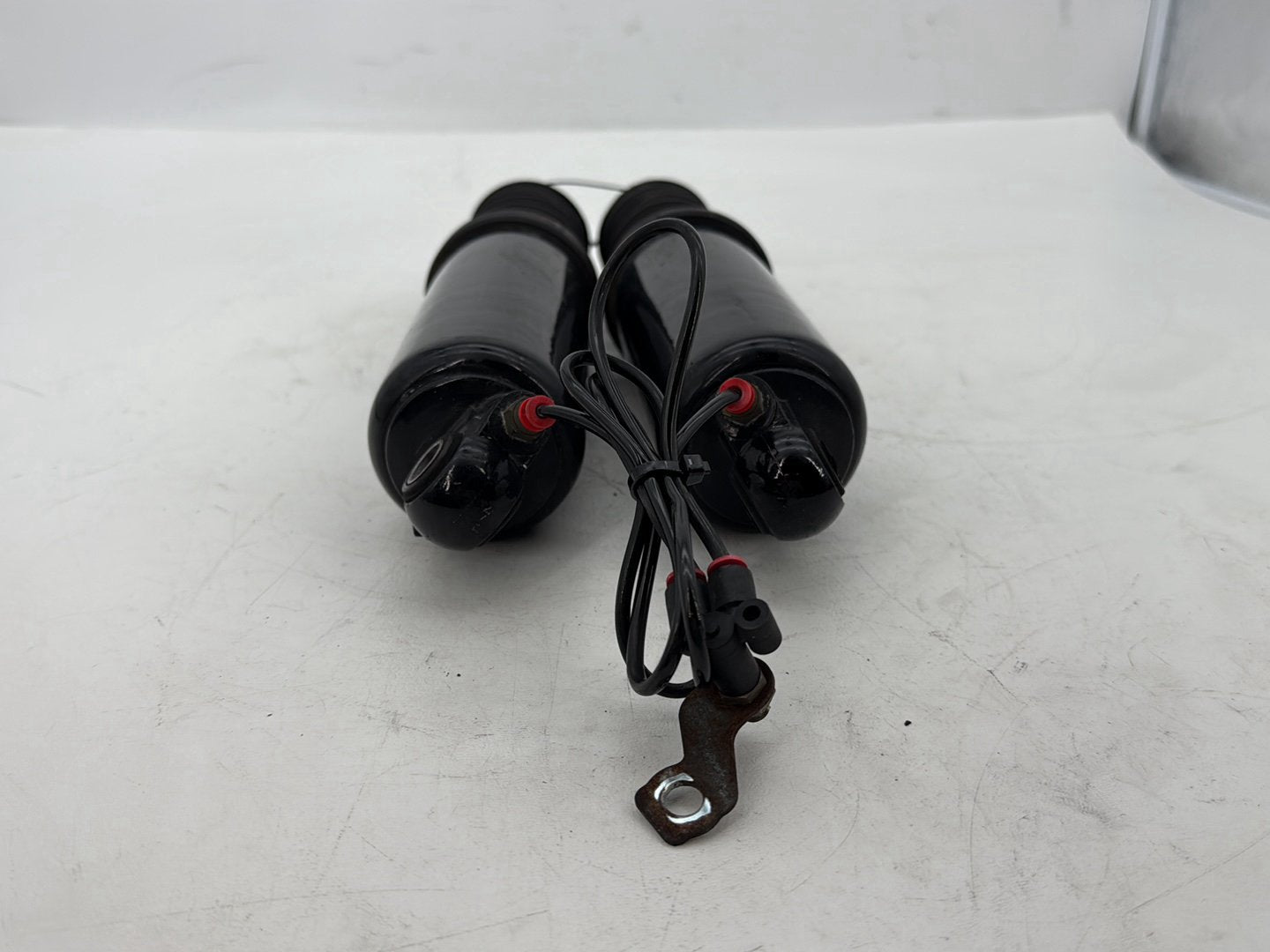 2008 Harley Touring FLHTCU Electra Glide Ultra OEM Rear Left Right Shock Absorbers