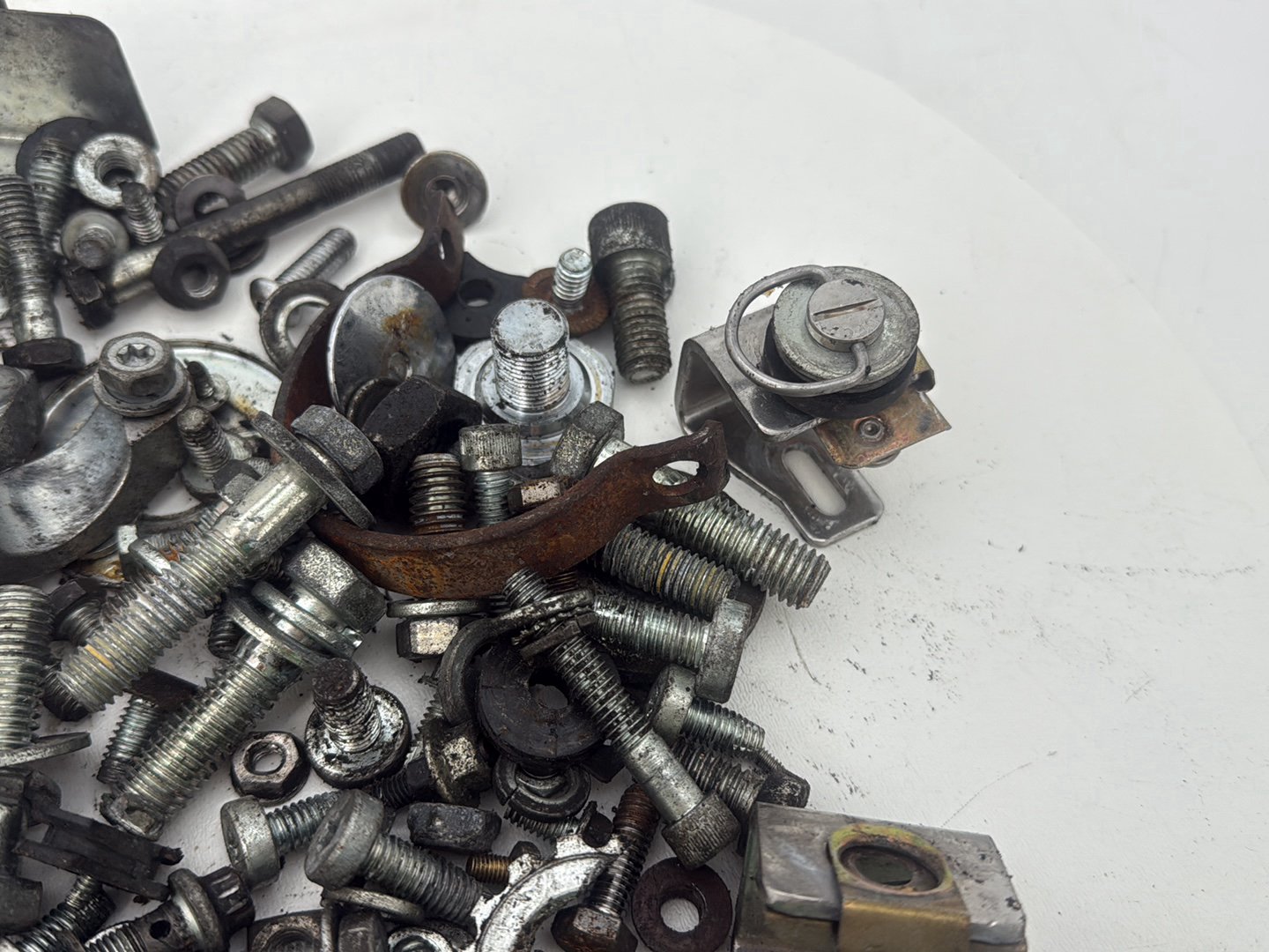 2005 Harley Touring FLHRCI Road King Classic OEM Hardware Bolts Nuts & Brackets