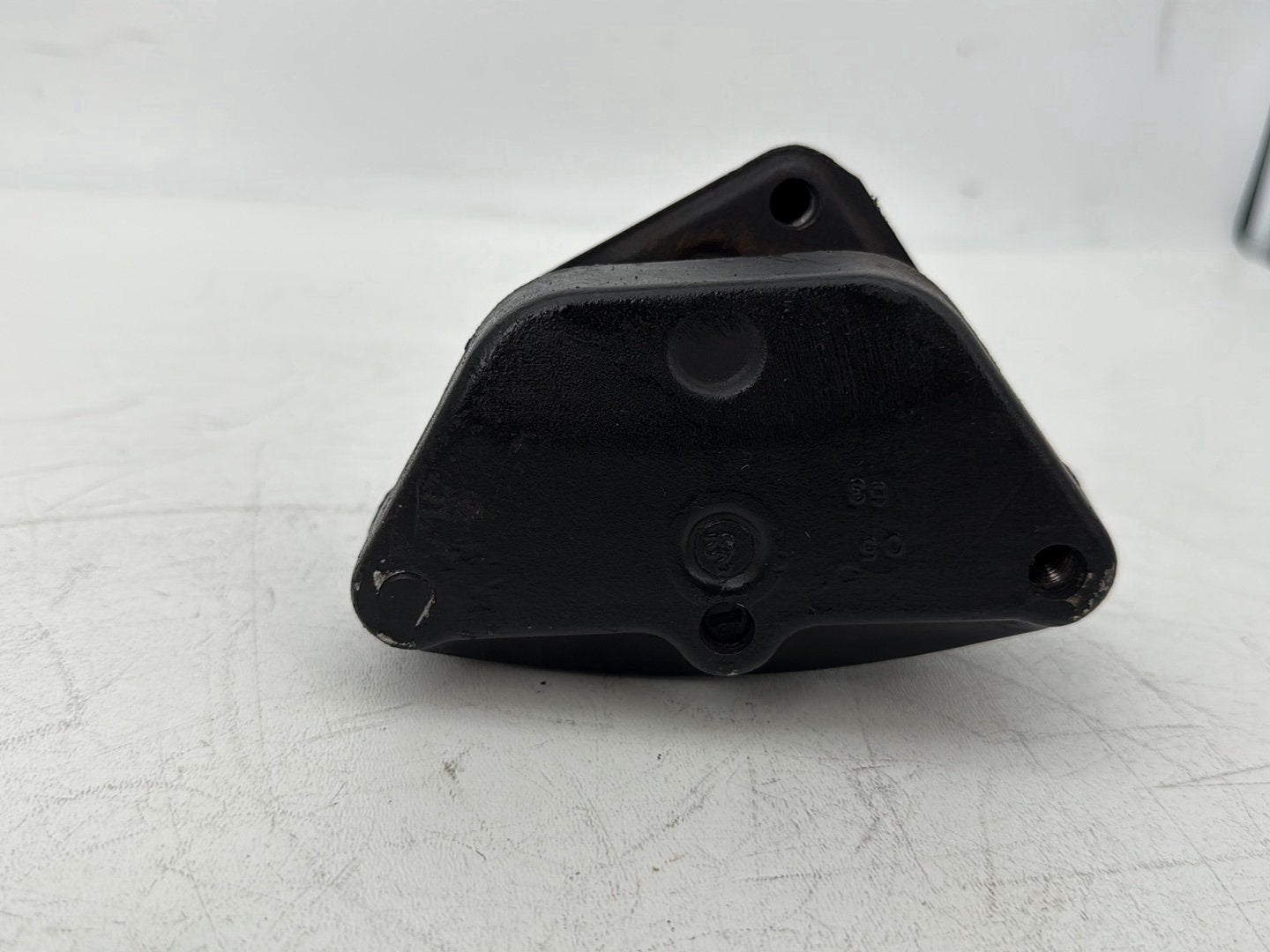 2006 Harley Touring FLHRI Road King OEM Front Right 1 Brake Caliper