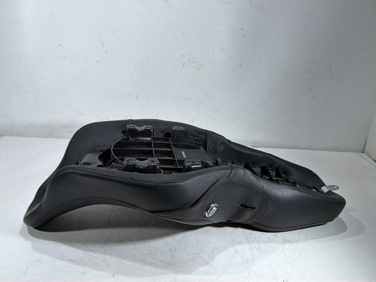 2010 Harley Road King Touring Classic OEM Passenger Rider Driver Seat Saddle