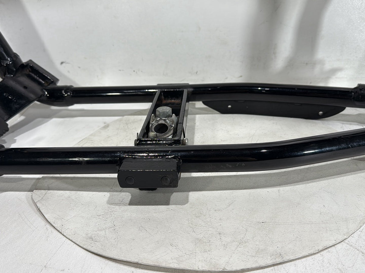 2010 Harley Dyna Fat Bob OEM Body Main Frame Chassis 34 degree SLVG