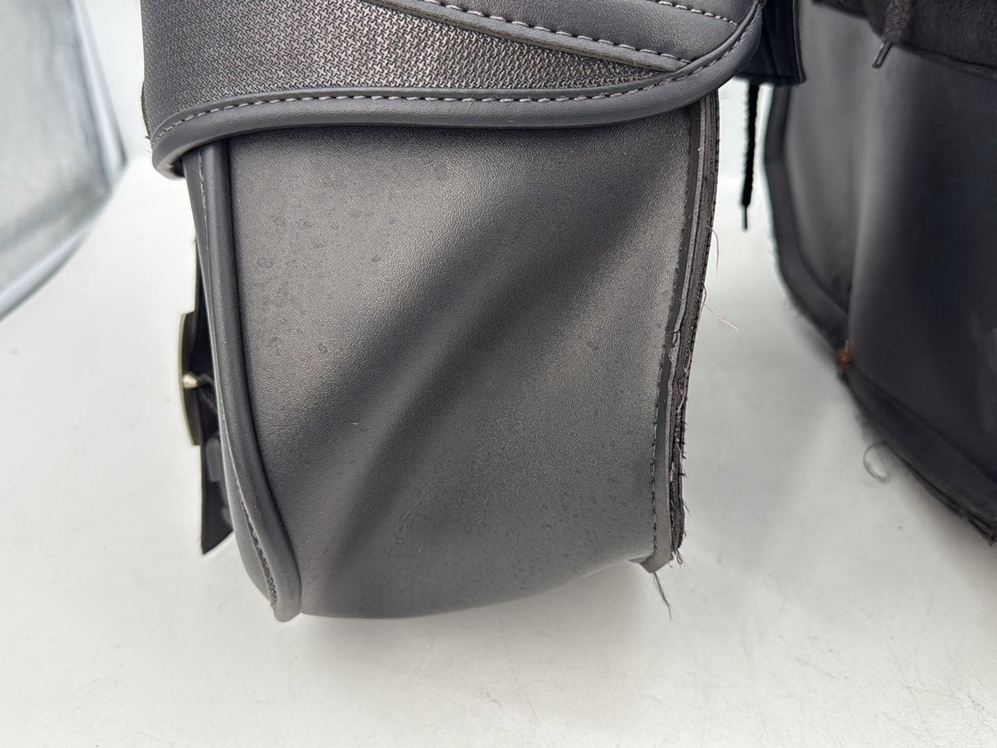 2004 - 2013 Harley-Davidson Sportster 883 Custom Rear Left Right Saddlebags Luggage Leather KEMI-MOTO