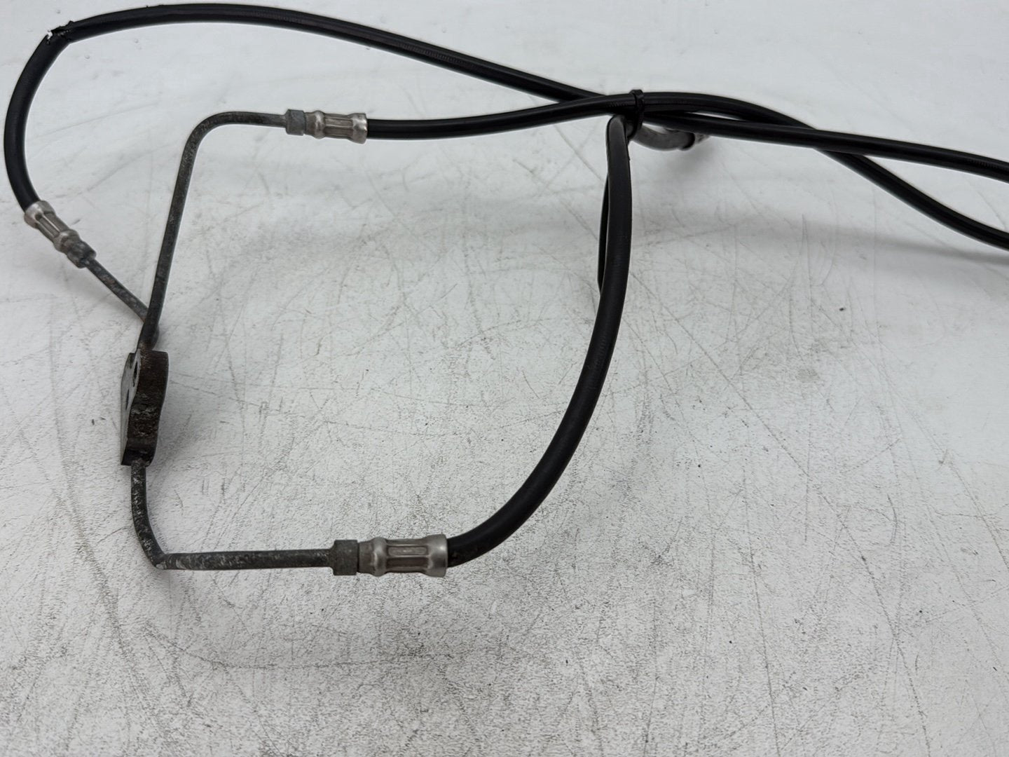 2013 Harley Electra Glide Touring Ultra FLHTCUI OEM Front Brake Hose Line Pipe NON-abs