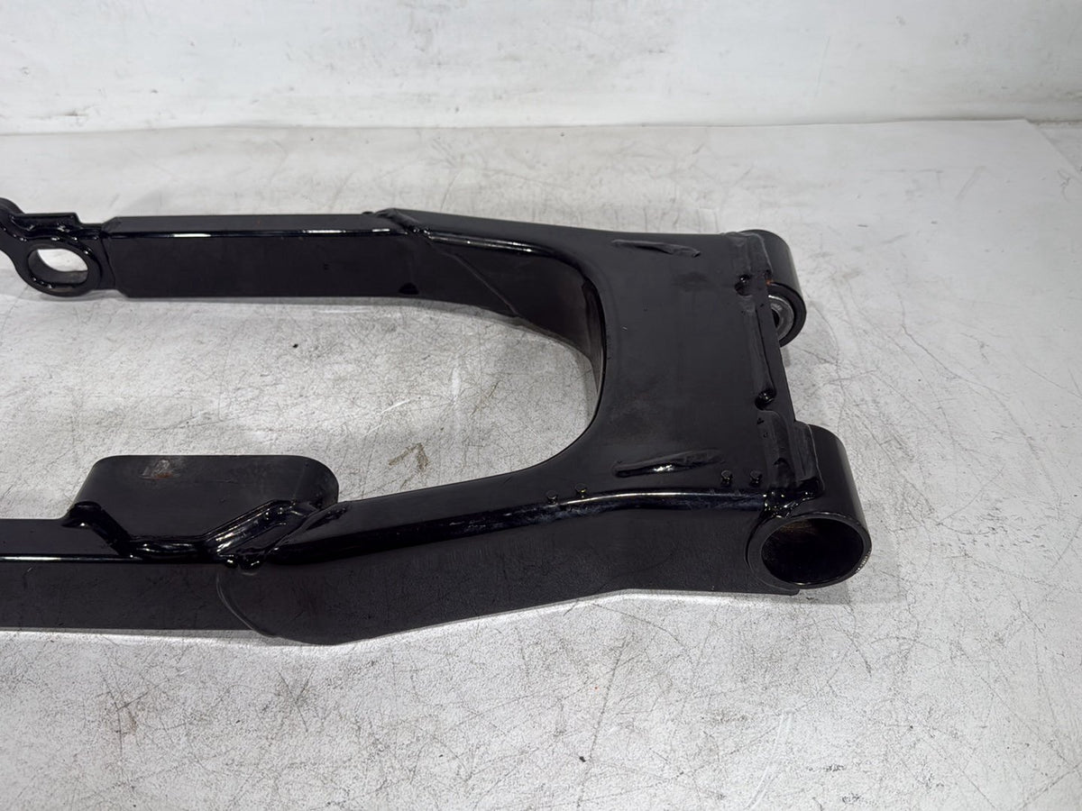 2007 Harley Electra Glide Touring Ultra OEM Rear Fork Swingarm Swing Arm