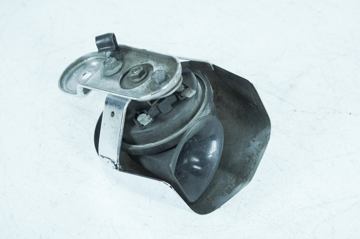 2001 Harley Dyna FXDXT Super Glide T-Sport OEM Horn Signal Klaxon Chrome Cover