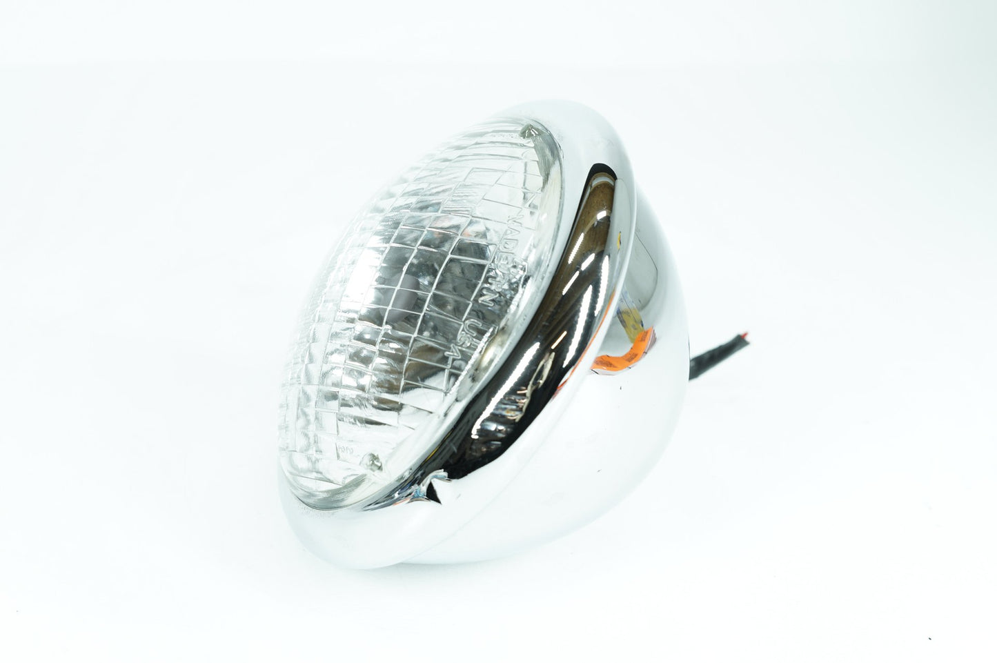 1999 - 2006 Harley-Davidson Dyna Wide Glide Headlight Headlamp Head Light Halogen  	67777-80A