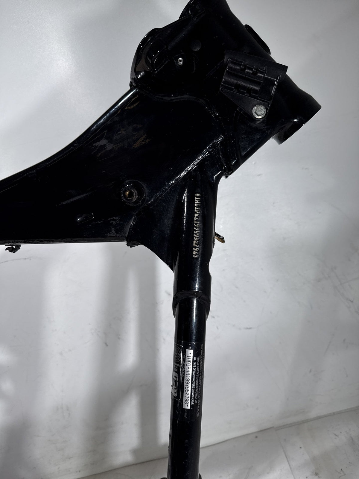 2009 Harley Electra Glide Touring CVO Screamin OEM Body Main Frame Chassis SLVG