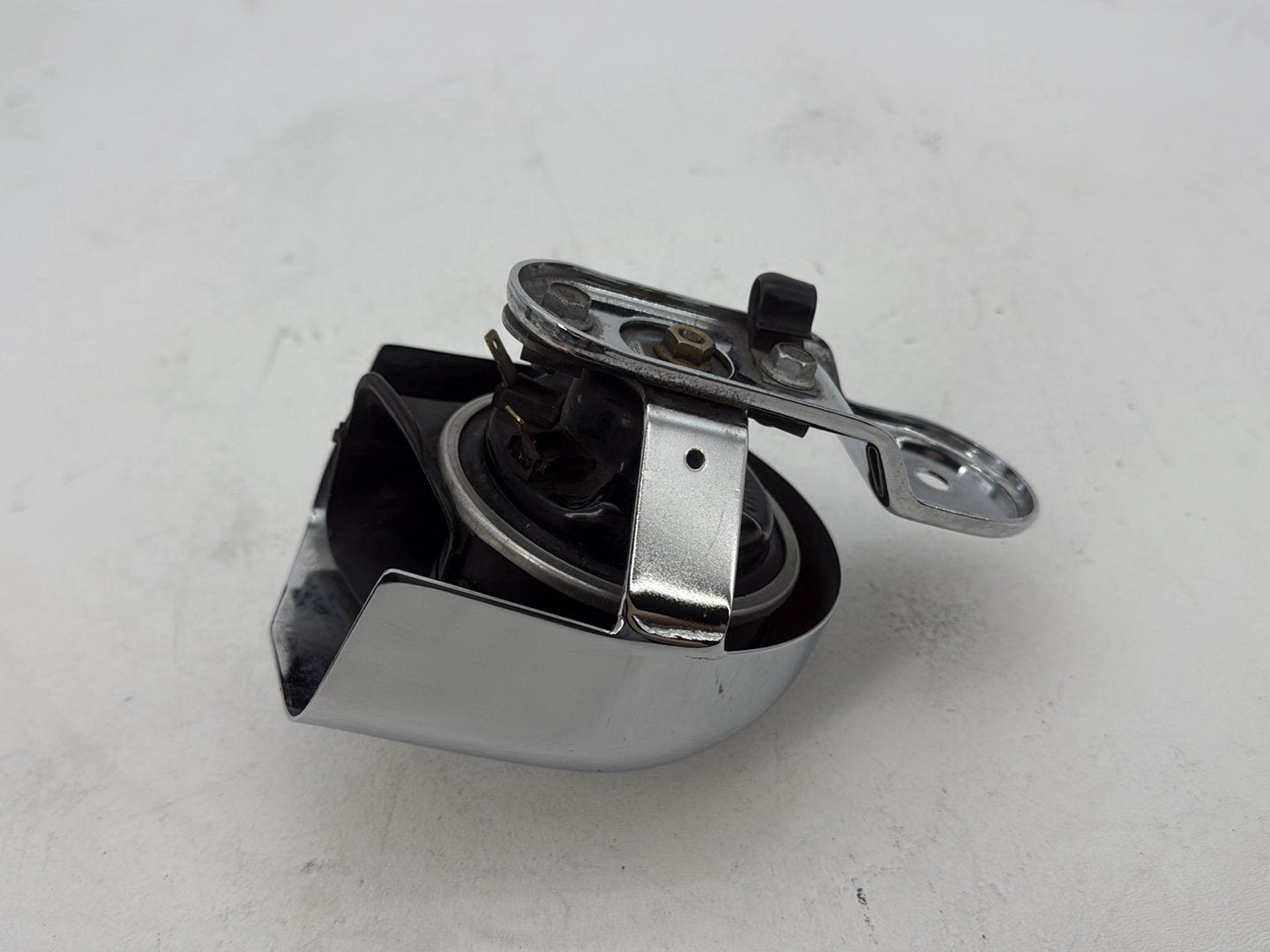 1998 Harley Road King Touring FLHRCI Classic OEM Horn Signal Klaxon Chrome Cover