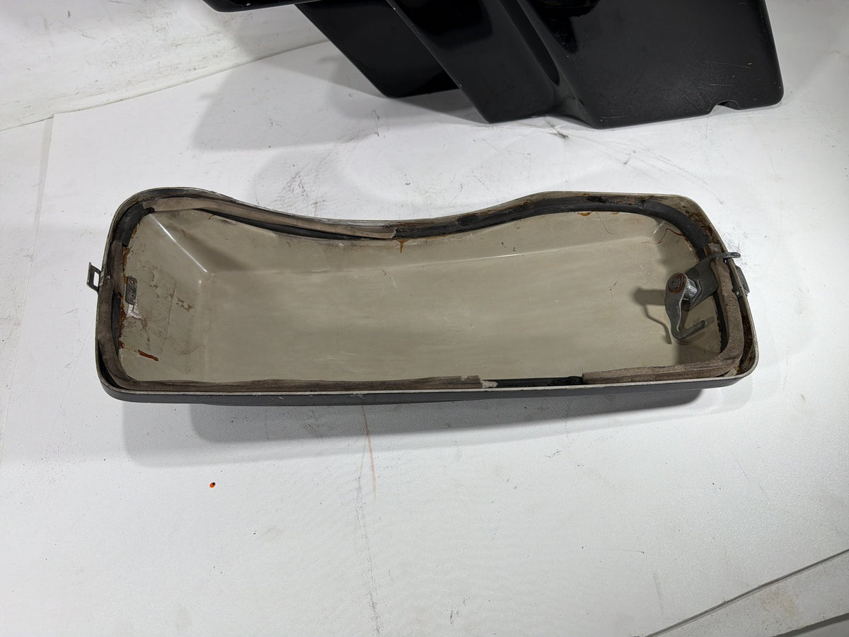 1991 Harley Electra Glide Touring Classic OEM Right 1 Saddlebag Luggage NO Key