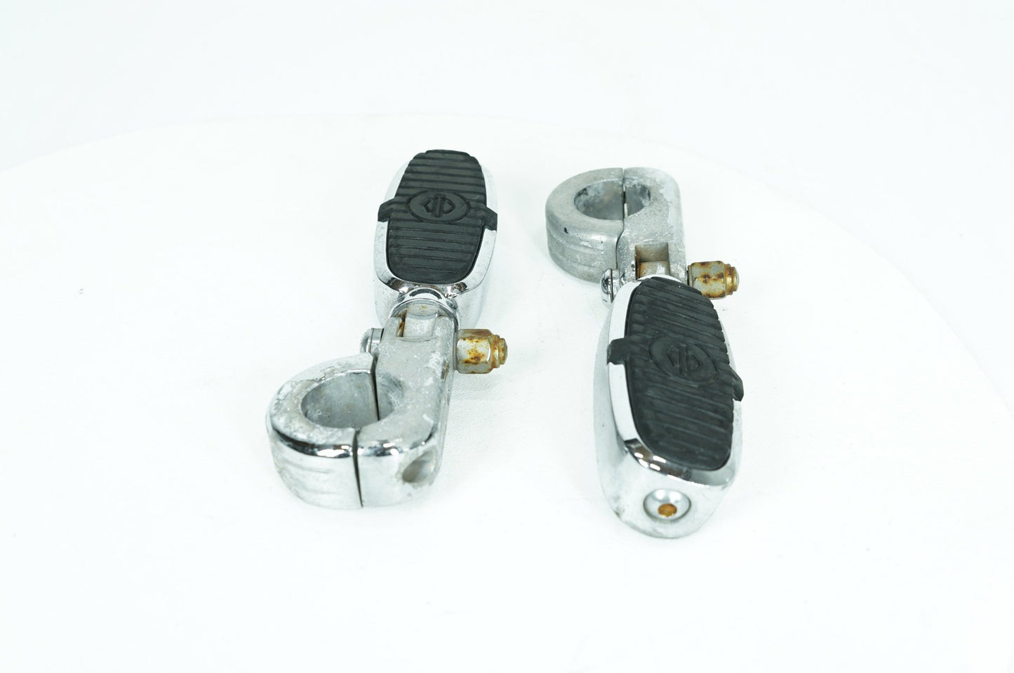 1999 - 2006 Harley-Davidson Touring Road King Front Right Left Highway Foot Pegs 50576-05