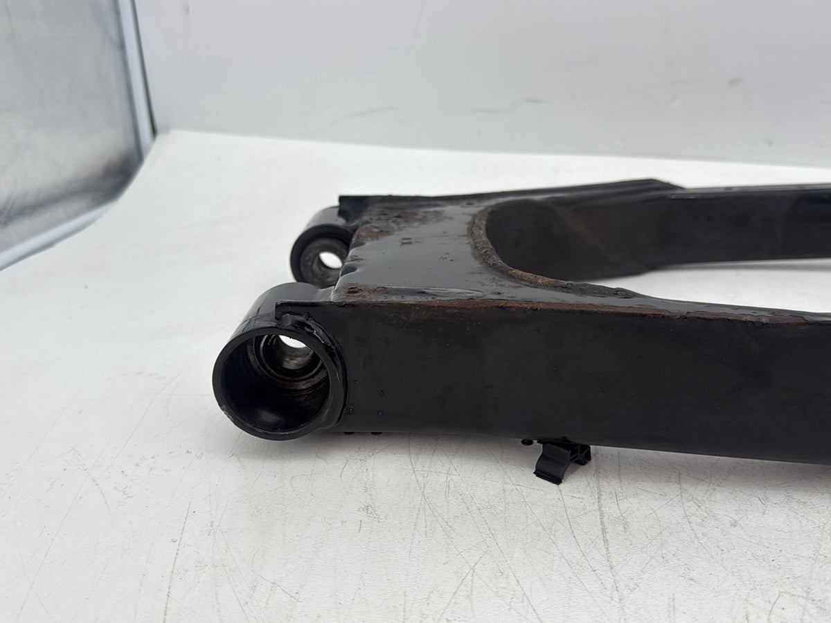 2007 Harley Touring FLHTCU Electra Glide Ultra OEM Rear Fork Swingarm Swing Arm