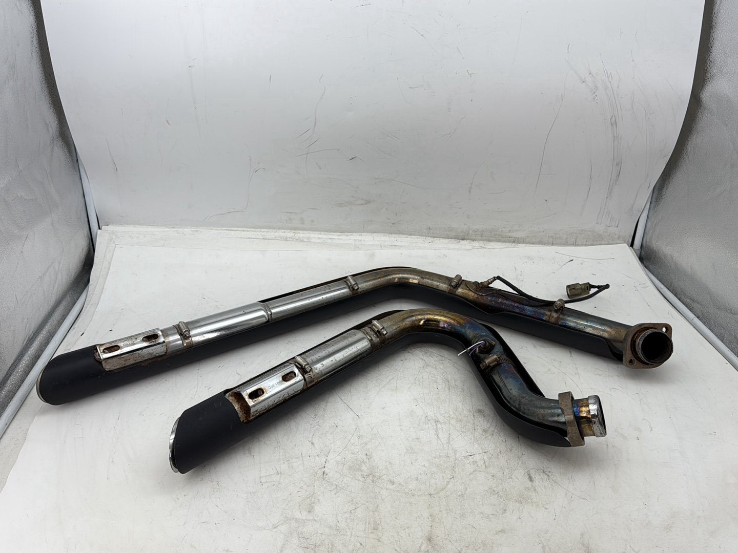 2012 Harley Dyna FXDF Fat Bob OEM Exhaust Header Pipes Vance & Hines