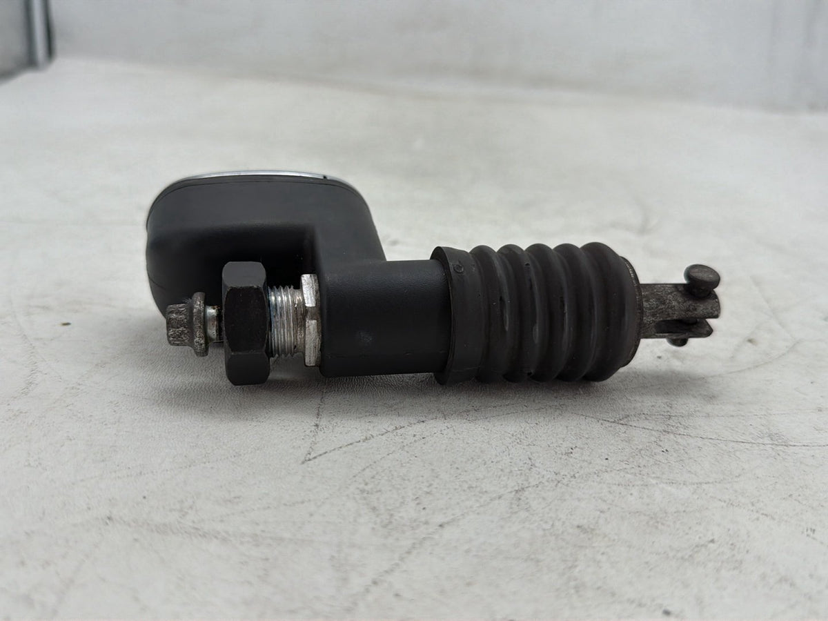 2006 Harley Electra Glide Touring Ultra FLHTCUI OEM Rear Brake Master Cylinder Reservoir