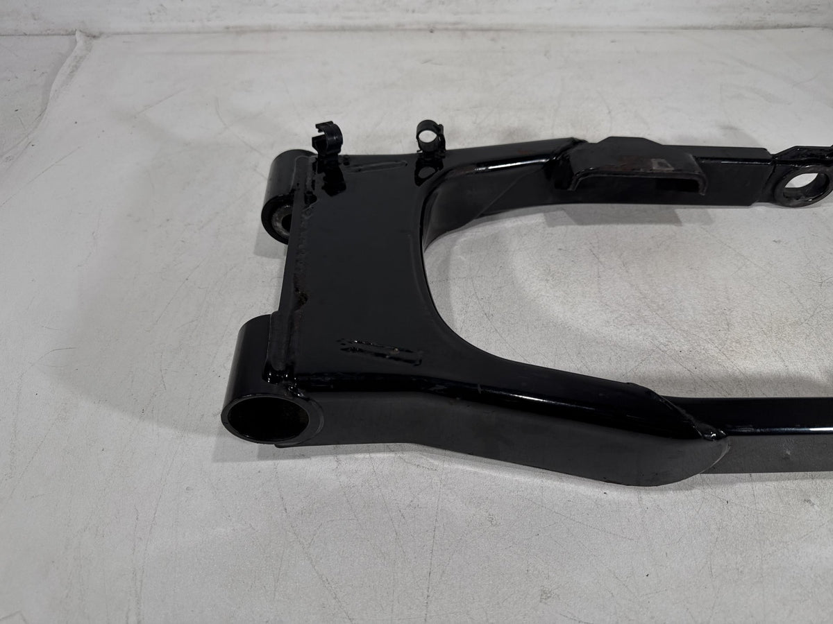 2002 Harley Electra Glide Touring Classic OEM Rear Fork Swingarm Swing Arm