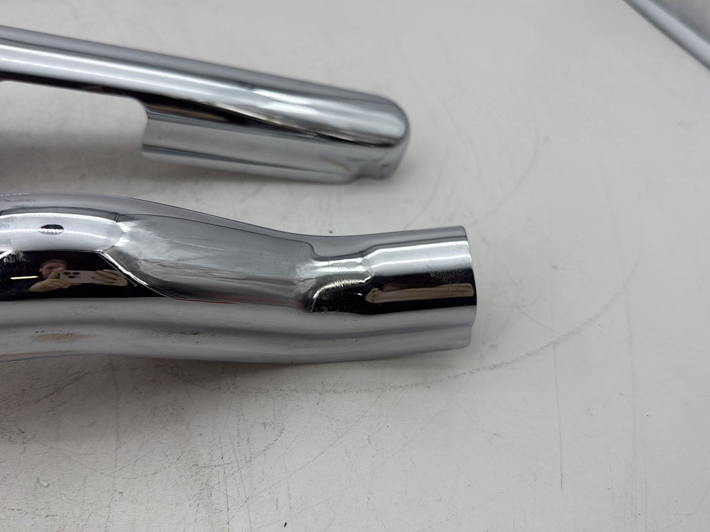 2007 Harley Touring FLHTCU Electra Glide Ultra OEM Rear Left Right Fender Struts Bracket