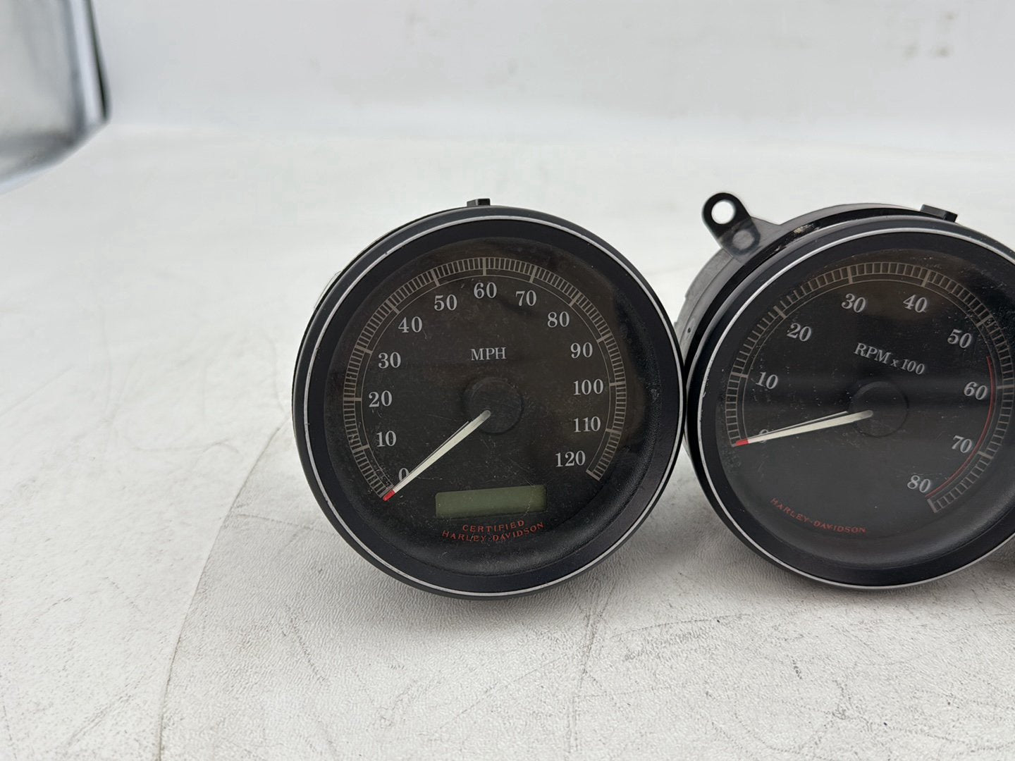 1999 - 2006 Harley-Davidson Touring Electra Glide Ultra Air Oil Volt Fuel Tacho Speedo Gauges 67349-04A , 67348-04D