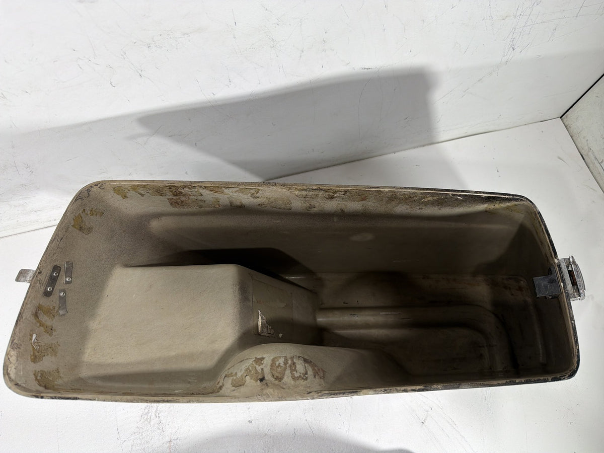 1991 Harley Electra Glide Touring Classic OEM Right 1 Saddlebag Luggage NO Key