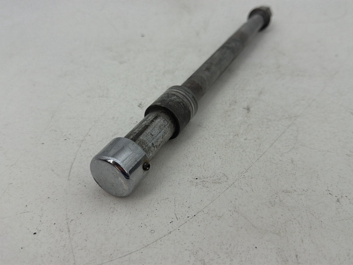1984 - 1998 Harley-Davidson Touring Electra Glide Classic Front Wheel Axle Bolt Shaft 43346-83B