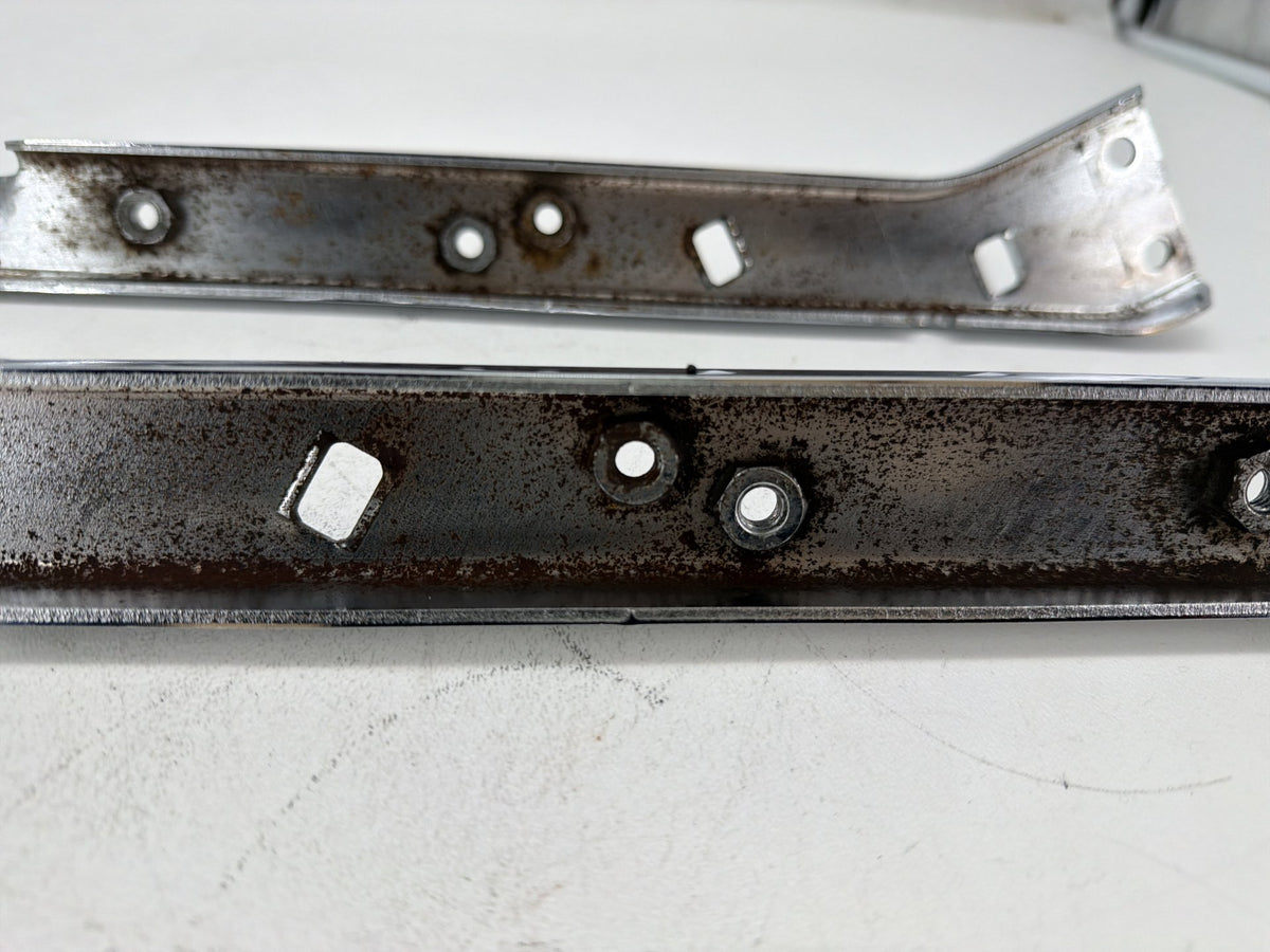 01 Harley Electra Glide Touring OEM Left Right Saddlebag Fender Struts Brackets