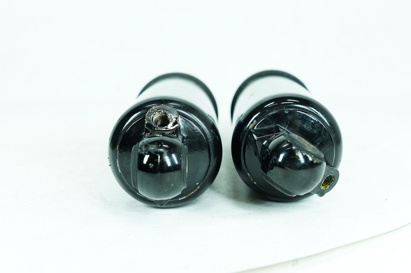 1984 - 1998 Harley-Davidson Touring Road Glide Rear Left Right Shock Absorbers 54565-97C