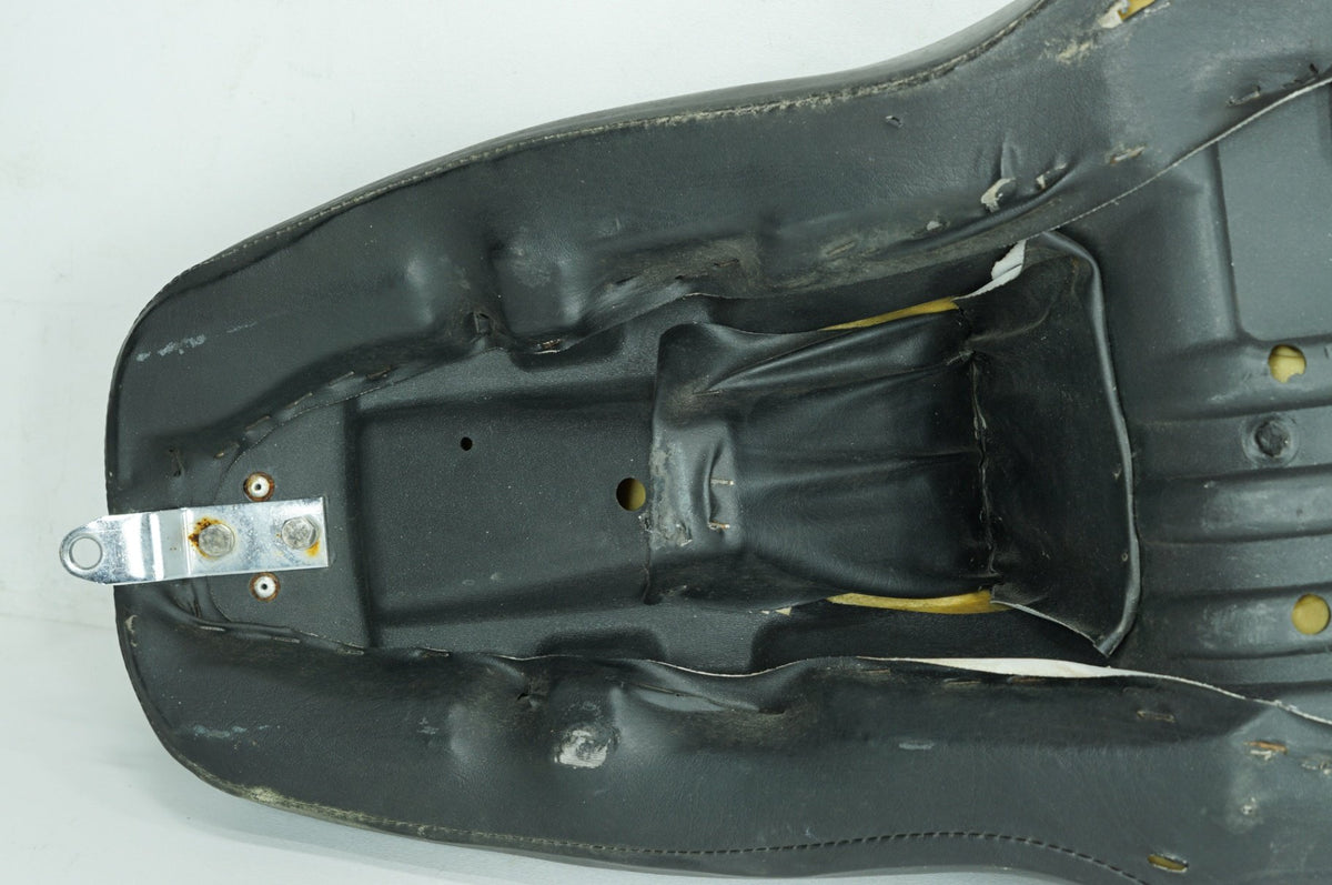 2006 Harley Touring FLHRI Road King OEM Passenger Rider Driver Seat Saddle