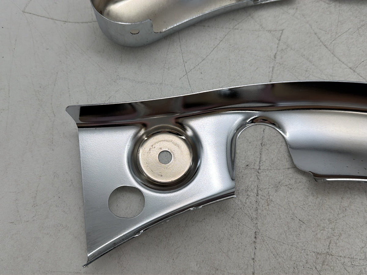 10 Harley Electra Glide Touring Ultra OEM Rear Left Right Fender Struts Bracket