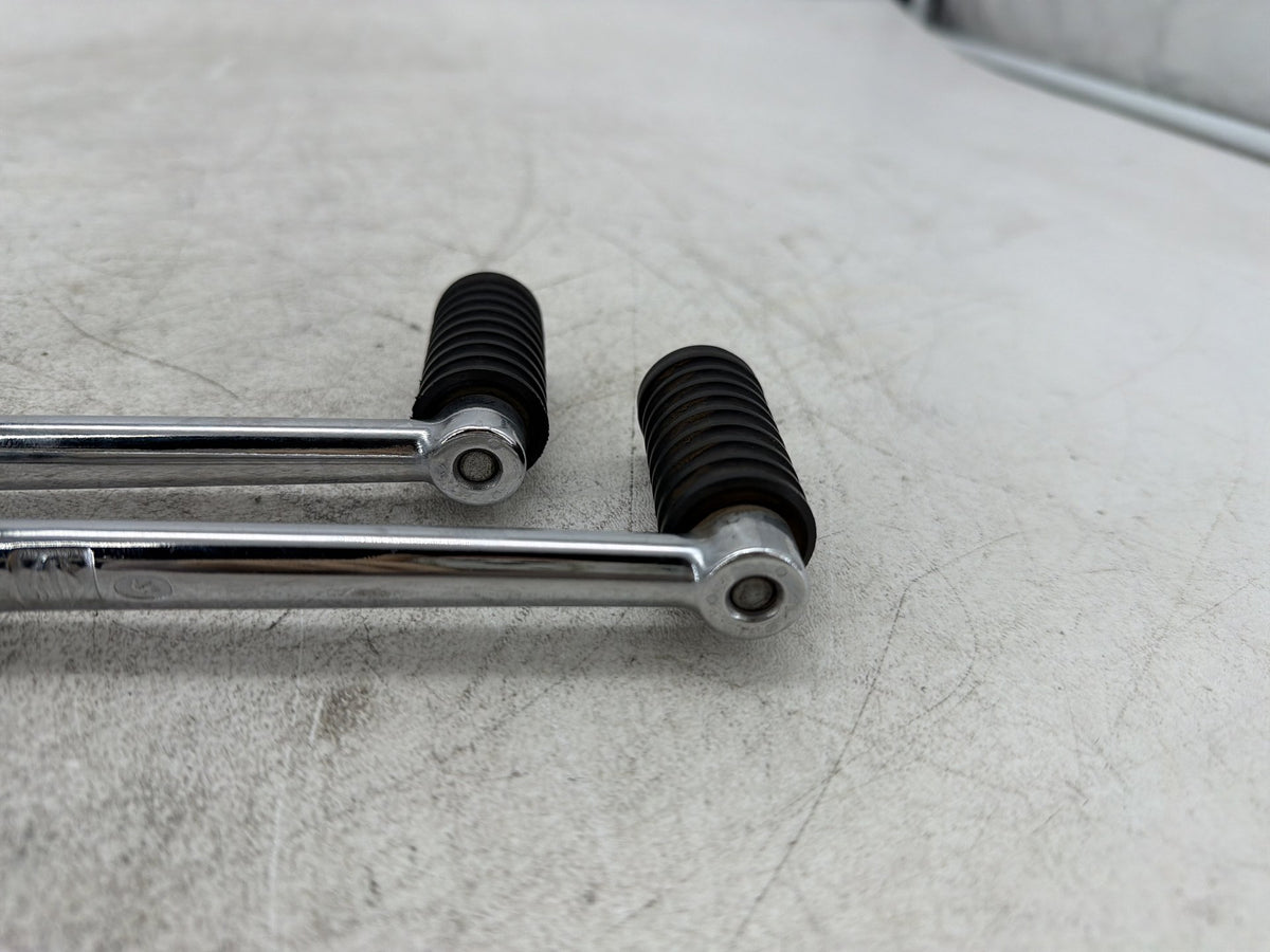 2010 Harley Electra Glide Touring Ultra OEM Gear Shifter Lever Pedal Pedals