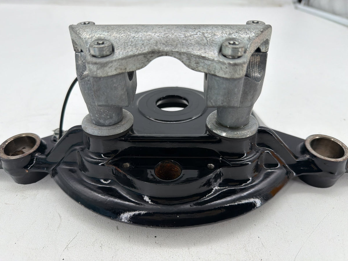 2011 Harley Electra Glide Touring Ultra OEM Front Fork Upper Triple Tree Clamps