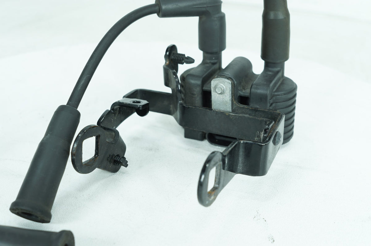 2008 Harley-Davidson Sportster XL883C Ignition Coil Spark Plug Cable 31656-07