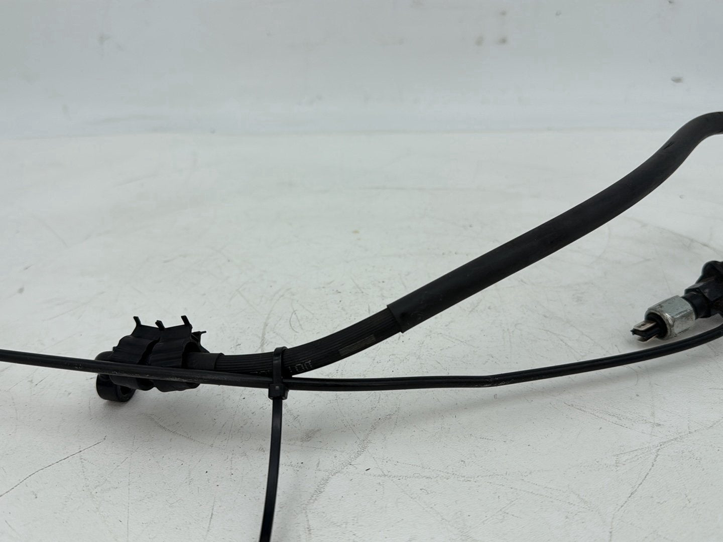 2007 - 2012 Harley-Davidson Touring Electra Glide Ultra Rear Brake Hose Line Pipe ABS 40611-08