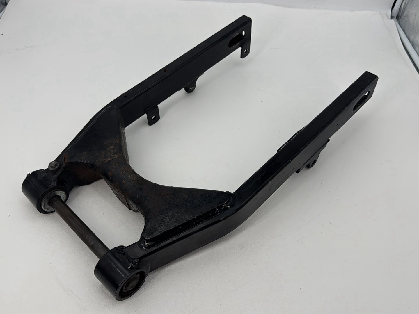 1999 - 2006 Harley-Davidson Dyna Low Rider Rear Fork Swingarm Swing Arm 47820-90A