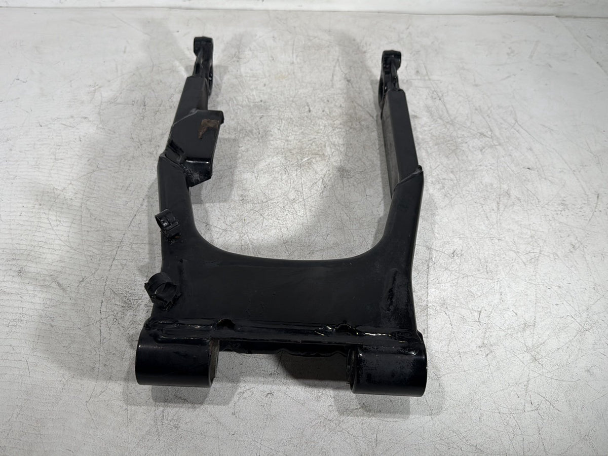 2005 Harley Road King Touring Police OEM Rear Fork Swingarm Swing Arm