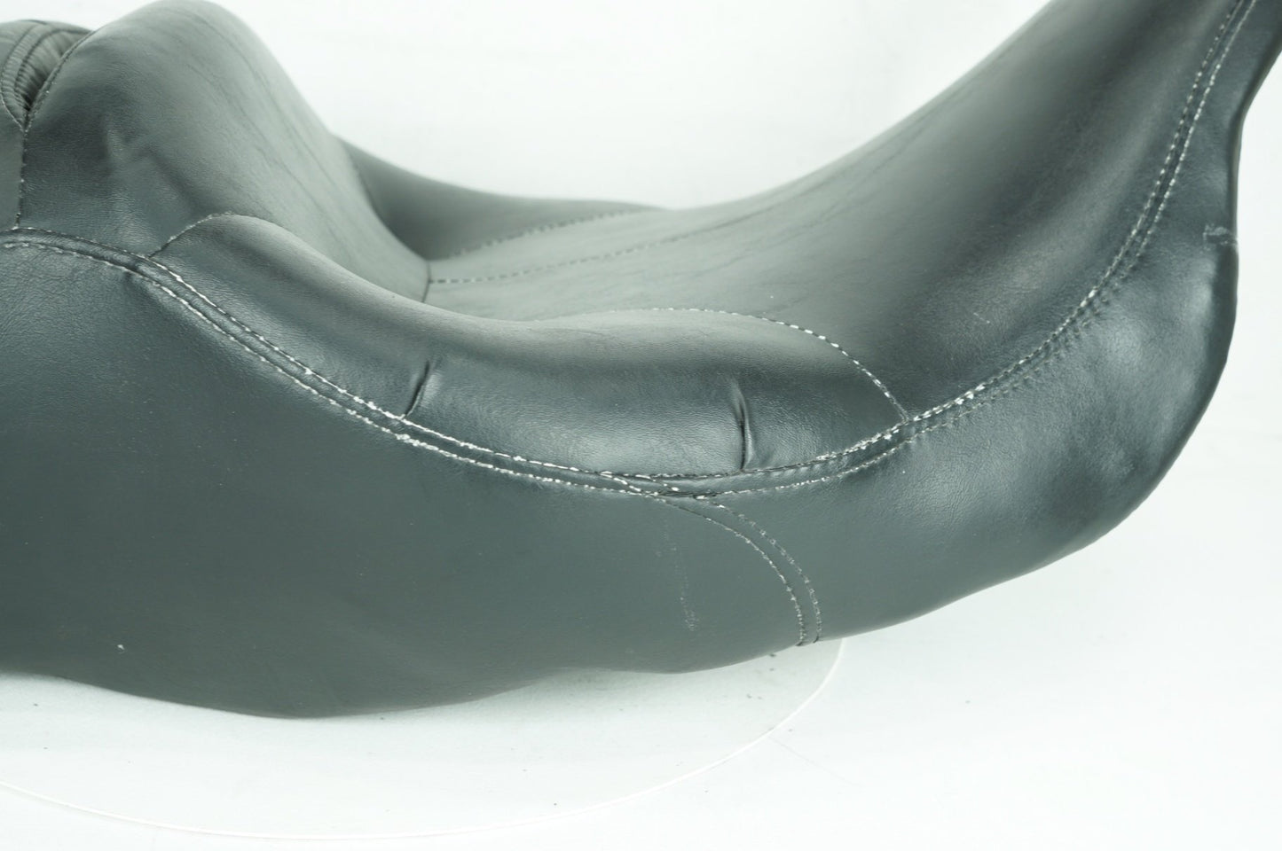 1999 - 2006 Harley-Davidson Touring Electra Glide Classic Passenger Rider Driver Seat Saddle 51703-05