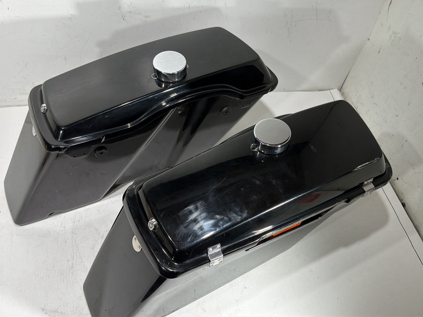 2009 Harley Road King Touring Police OEM Left Right Saddlebags Luggage NOKey