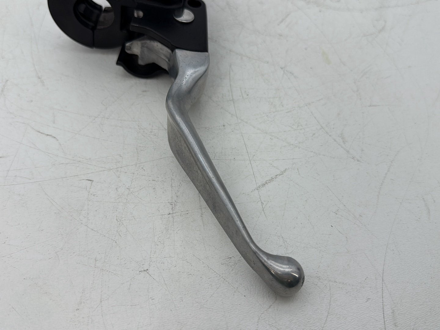 2002 Harley Dyna FXD Super Glide OEM Front Right Brake Lever Master Cylinder