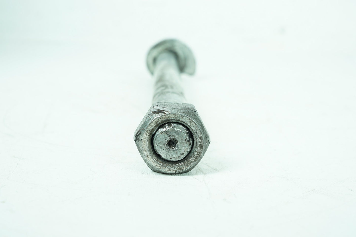 2007 - 2011 Harley-Davidson Touring Electra Glide Rear Wheel Axle Bolt Shaft 41056-08