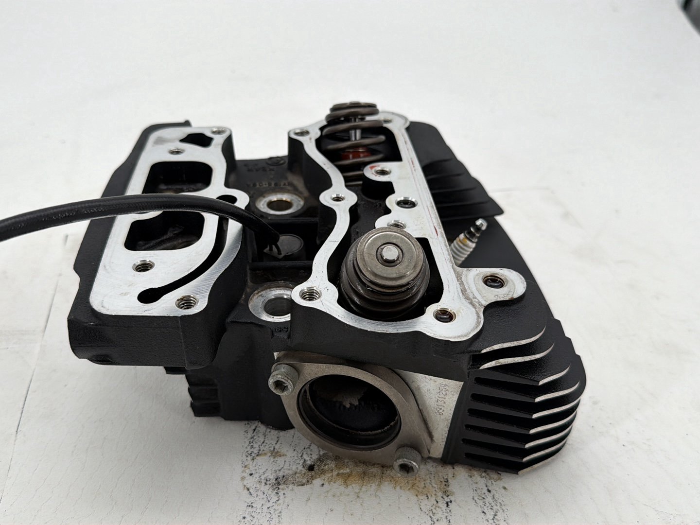 2014 Harley Street Glide Touring FLHXS OEM Rear Twin Cam Engine Cylinder Head
