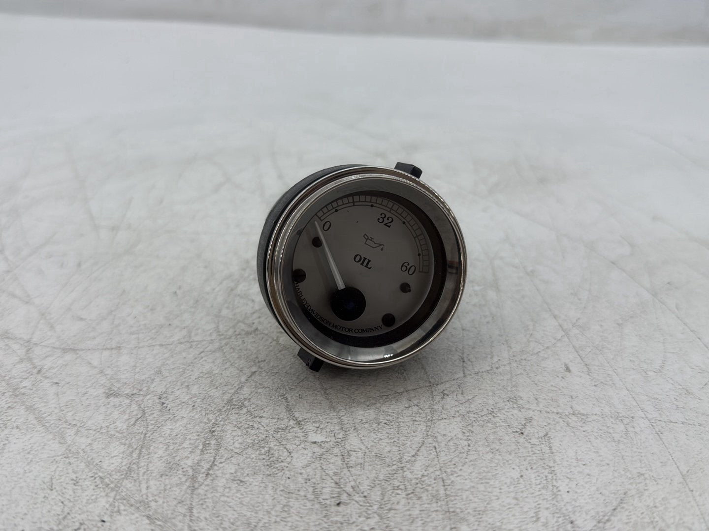 2010 Harley Street Glide Touring FLHX OEM Oil Pressure Gauge Instrument Cluster