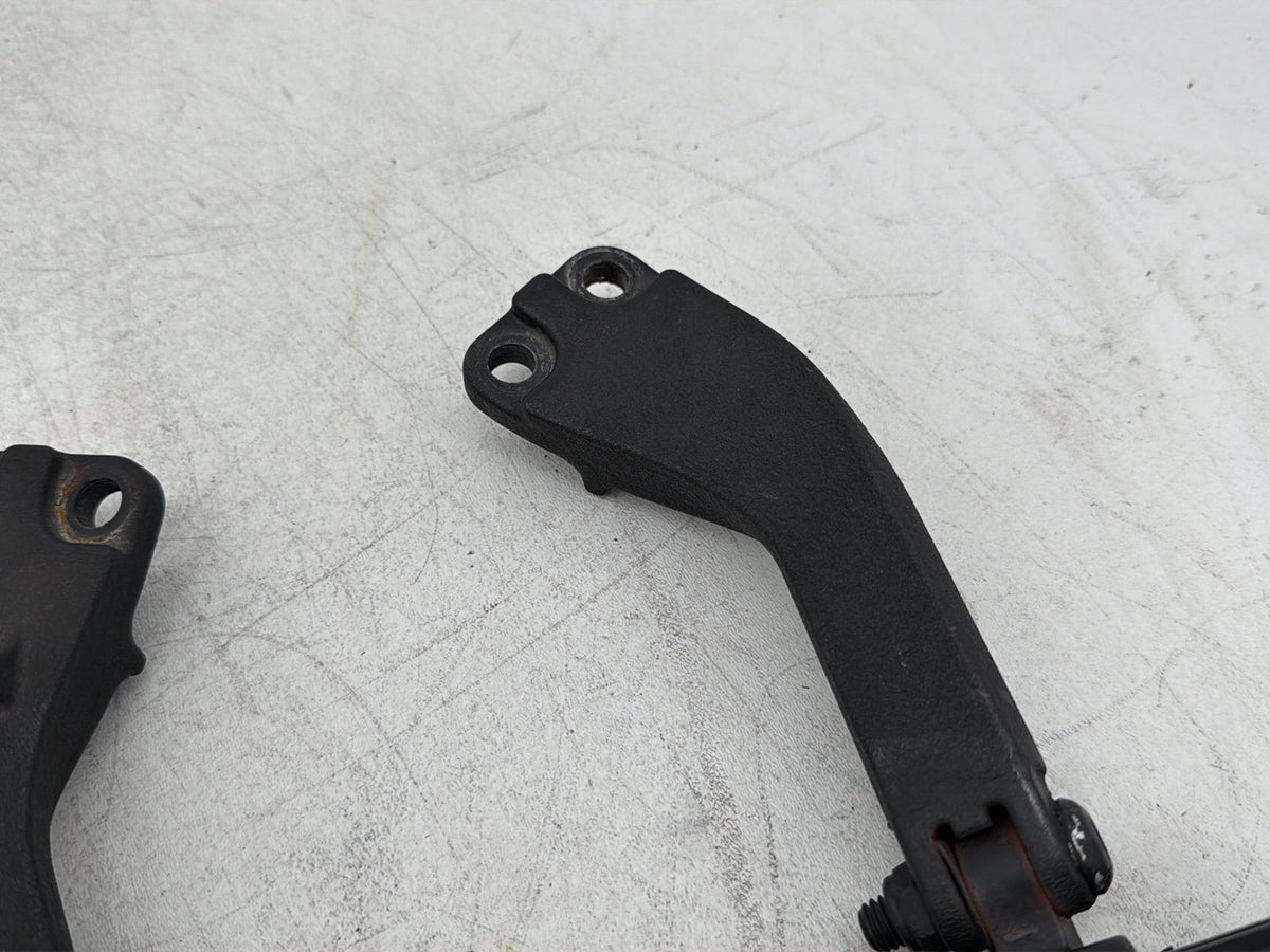 2009 Harley Dyna Street Bob FXDB OEM Passenger Left & Right Foot Pegs
