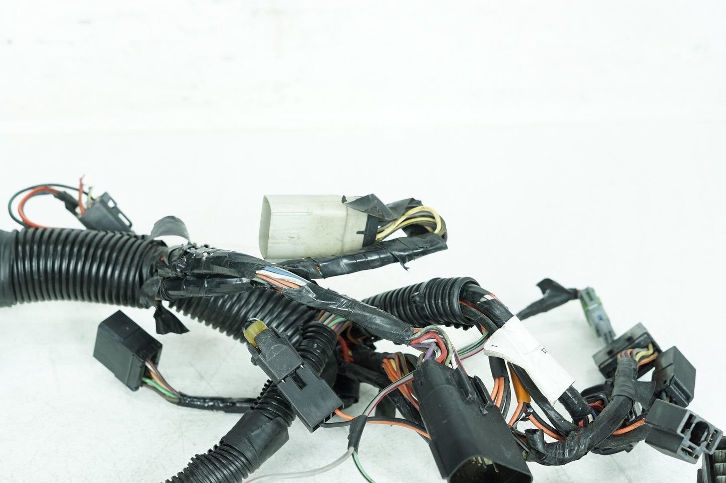 2007 - 2012 Harley-Davidson Touring Street Glide Front Sub Wiring Harness Loom Interconnect  	70232-08
