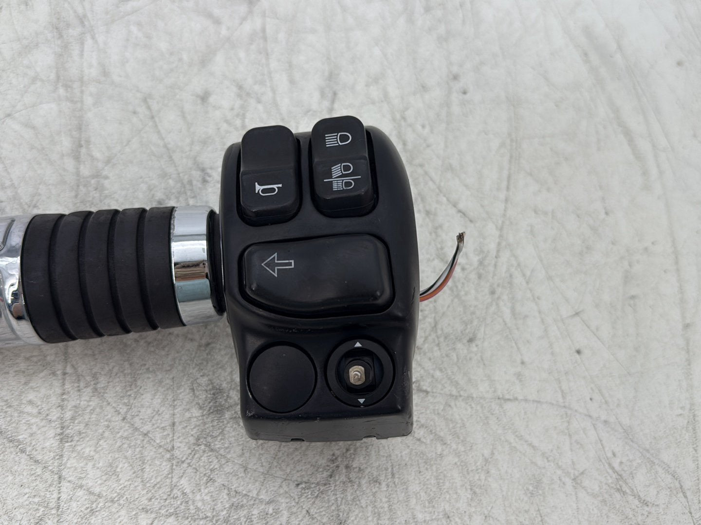 2016 Harley Road King Touring FLHR OEM Left Turn Signal Headlight Switches Controls