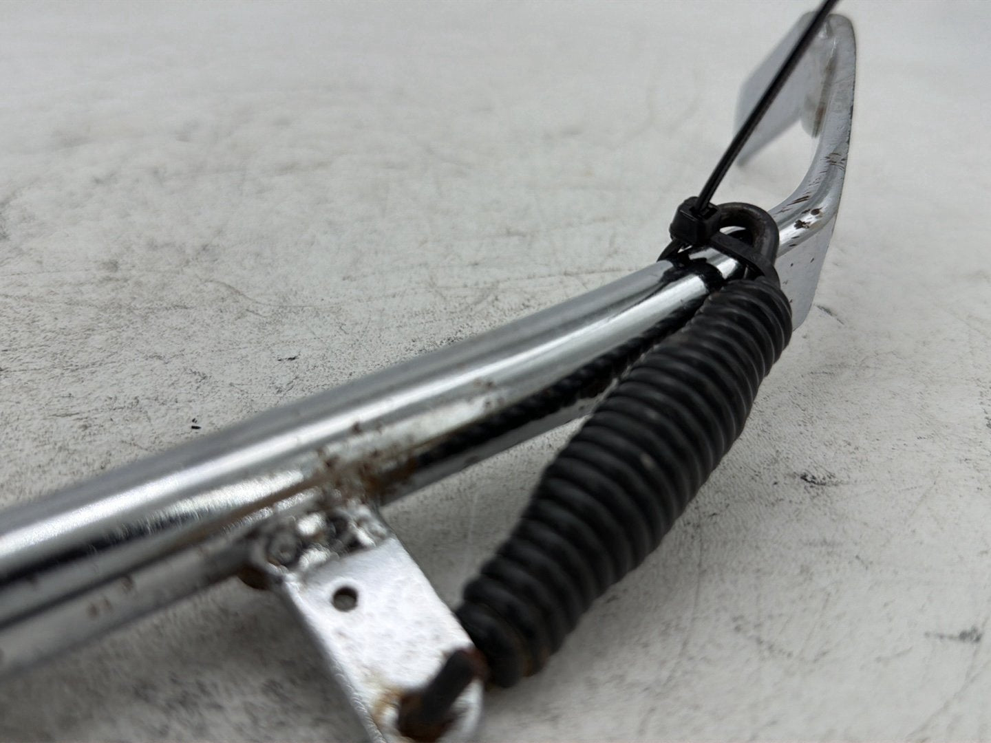 2006 Harley Sportster 1200 Custom XL1200C OEM Left Side Jiffy Kick Stand & Spring