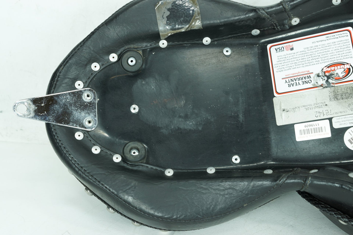 2004 - 2013 Harley-Davidson Sportster Custom Passenger Rider Driver Seat Saddle MUSTANG