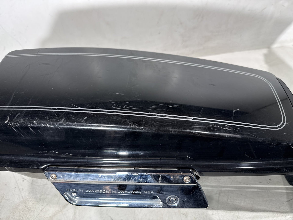 2009 Harley Electra Glide Touring Ultra OEM Left Right Saddlebags Luggage NOKey